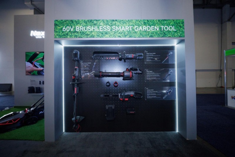 从割草机到智能工具，MOVA在CES展示智能庭院全景-锋巢网