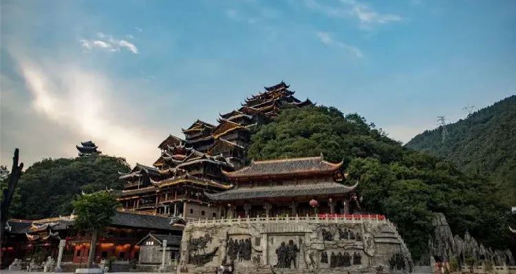 疫情防控感恩有您优惠活动蚩尤九黎城景区摩围山景区篇
