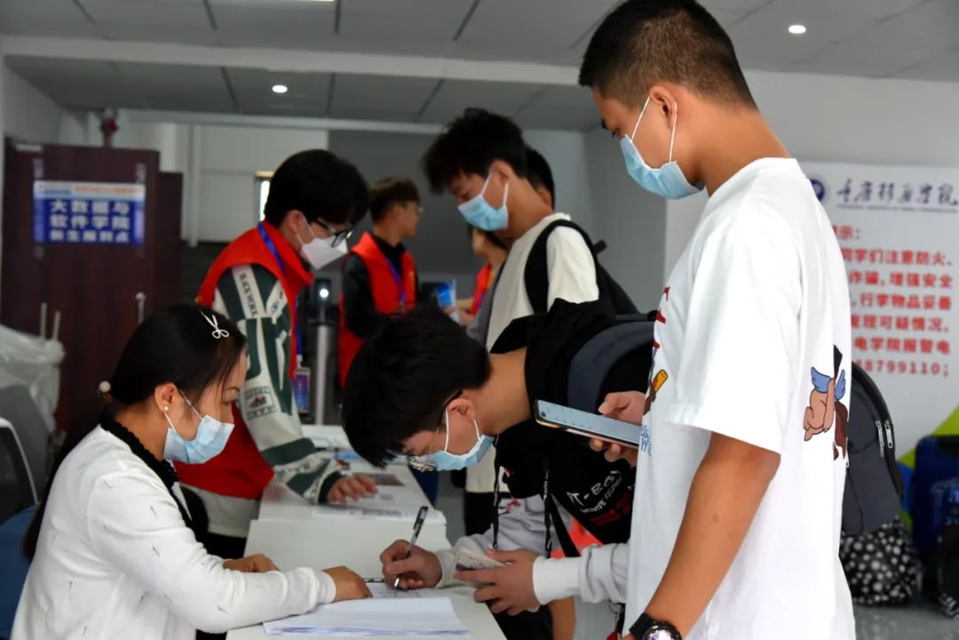 开学啦重庆移通学院綦江校区3500余名新生报到入学