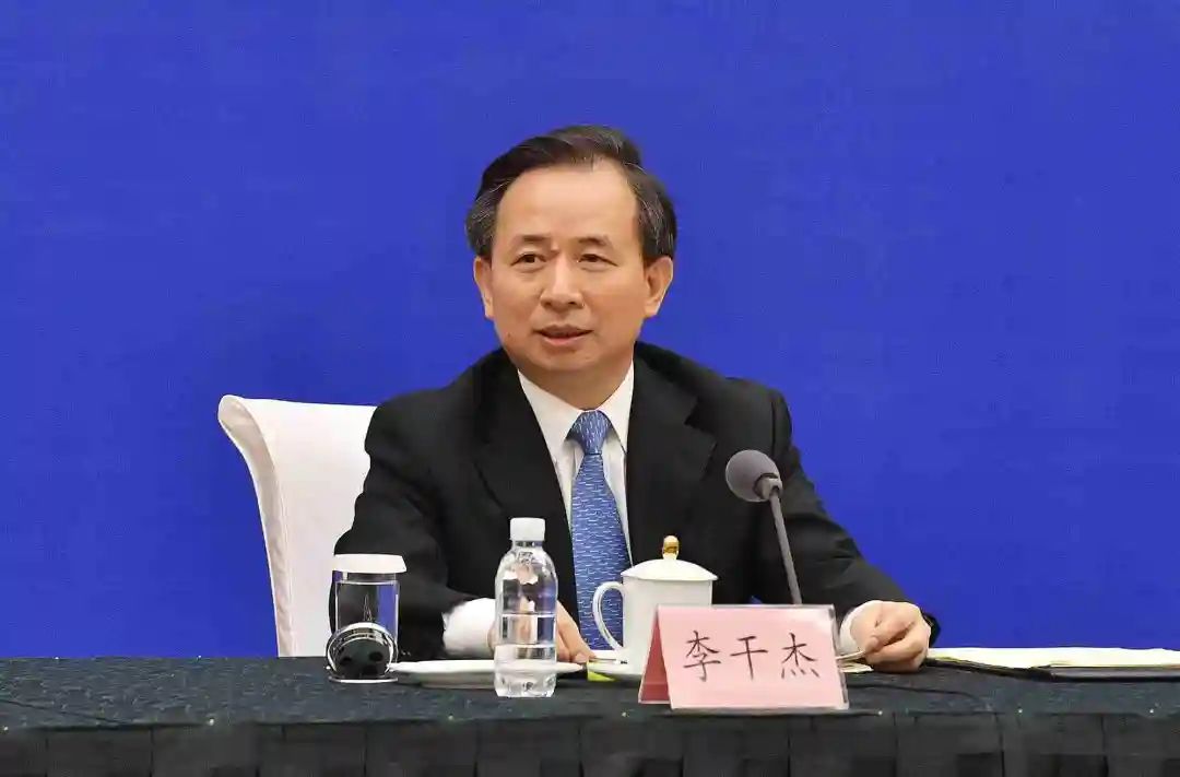 网信山东|谈工作思路、谈舆情面对、谈乡村振兴…新任山东省长李干杰媒体见面会，态度鲜明，干货满满