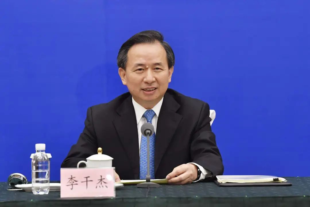 网信山东|谈工作思路、谈舆情面对、谈乡村振兴…新任山东省长李干杰媒体见面会，态度鲜明，干货满满