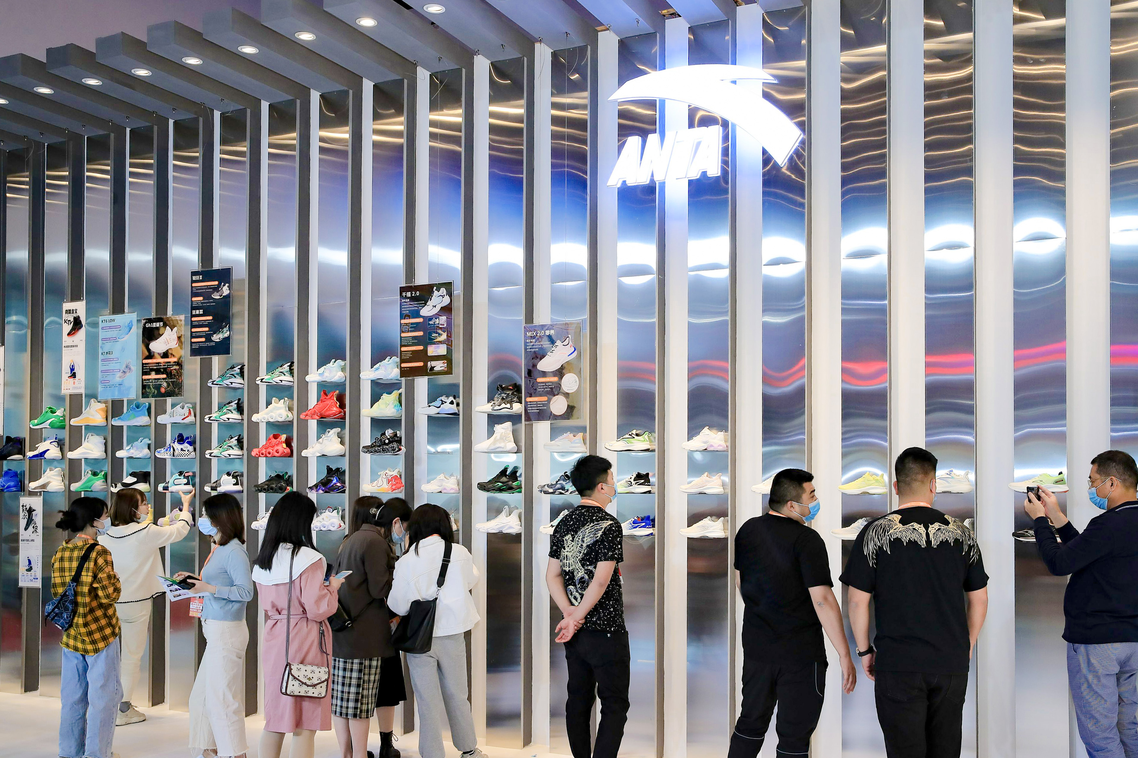 安踏品牌发布未来五年战略目标实现流水年复合增长1825