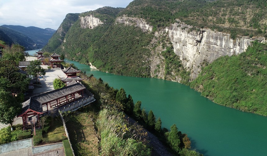 秋日乌江画廊美景如画