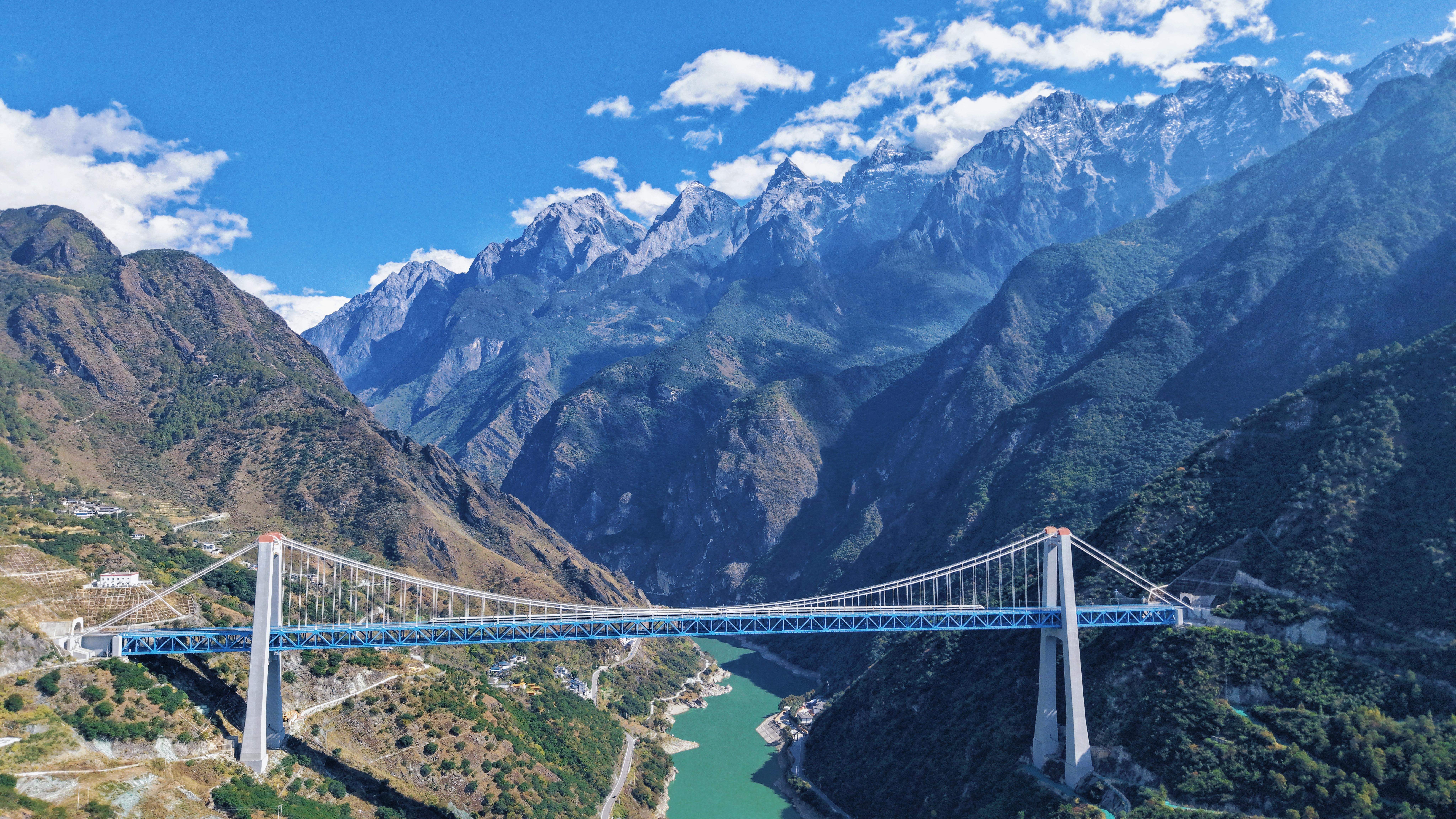 十五五规划@你｜“云岭天路”串起的幸福