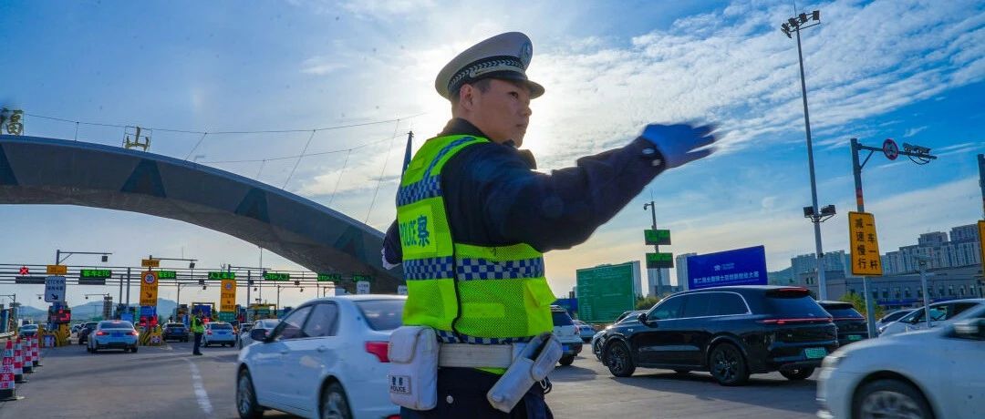 直击！烟台五一最火“警”点