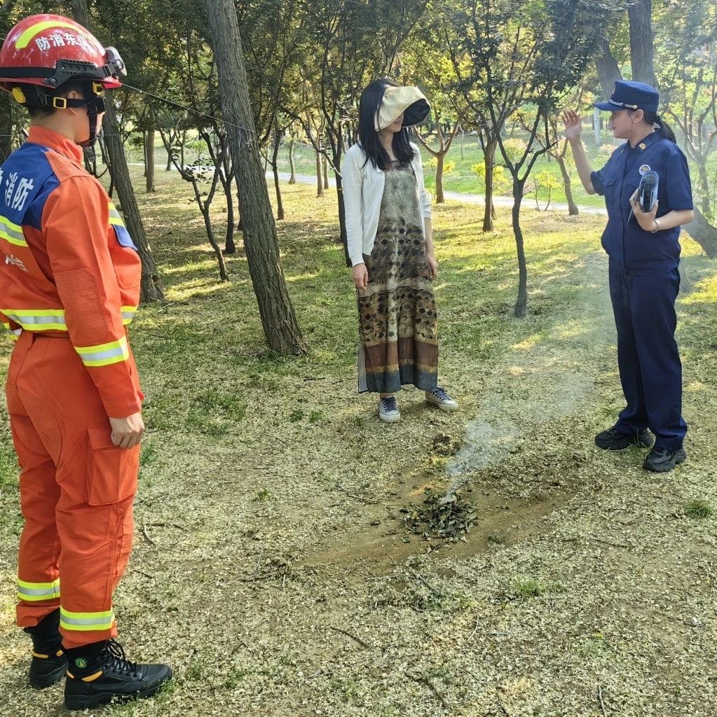 露营烧烤“烟火旺” 消防安全不能忘