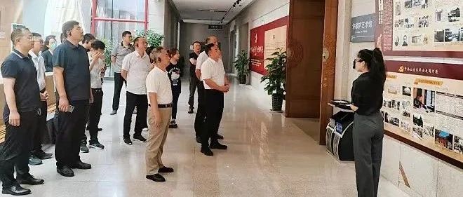 市委网信办开展“深入学习党史 深化廉政教育”主题党日活动