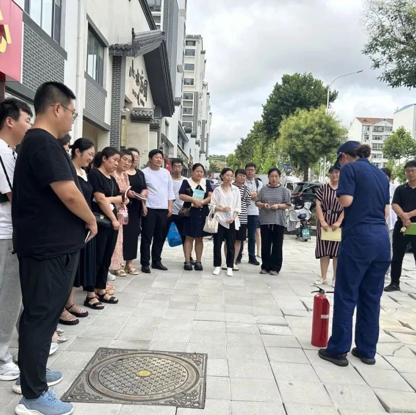 栖霞庄园街道：“三管齐下”培养模式 锻造“全能社工”队伍