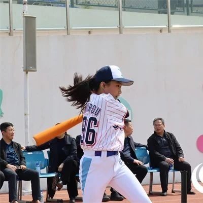 烟大附小（翡翠校区）首届软式棒垒球班级联赛拉开帷幕