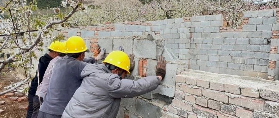 莱山初家街道：重拳拆违 城市焕新