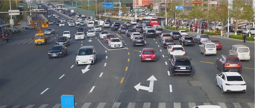 芝罘区只楚路交叉口，藏着“全国首创”！