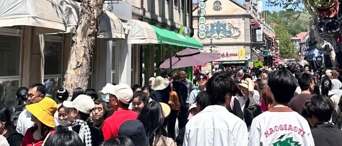 152.44万余人次涌入！芝罘凭啥这么火？这组海报告诉你……