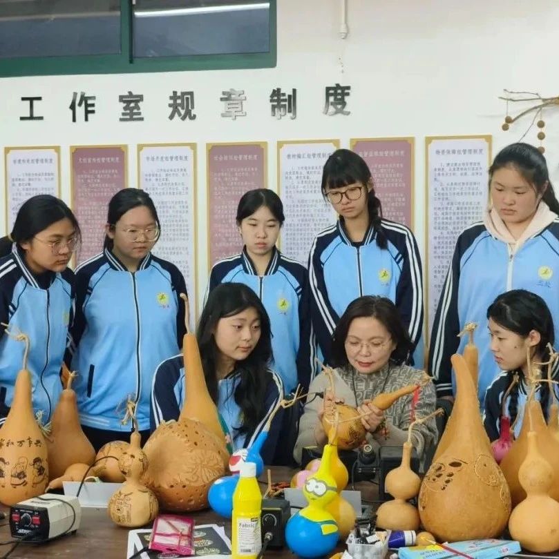烟台烙画入选第八批市级非物质文化遗产代表性项目名录，烟台机械工程学校成为烟台烙画保护单位