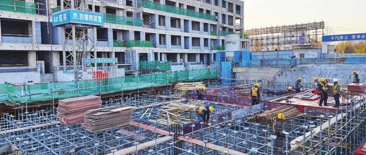 【烟台日报头版】烟台高新区：重点项目建设百花齐放