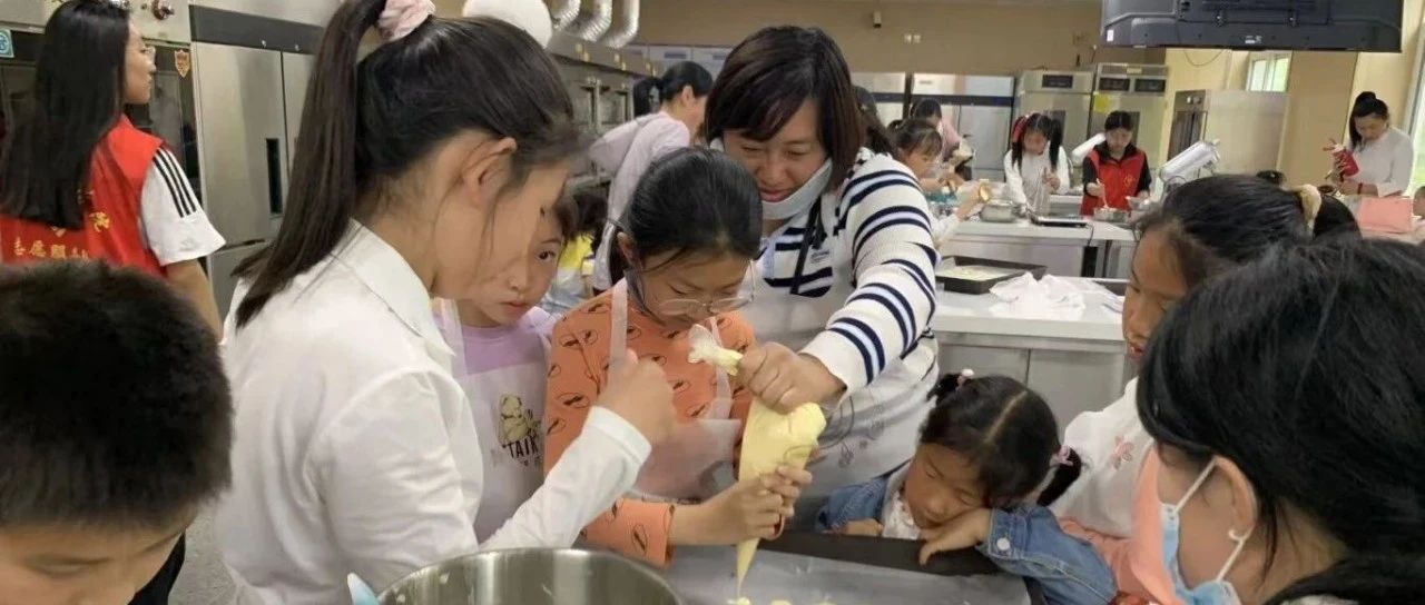 烟台高新区海兴社区开展亲子美育系列活动