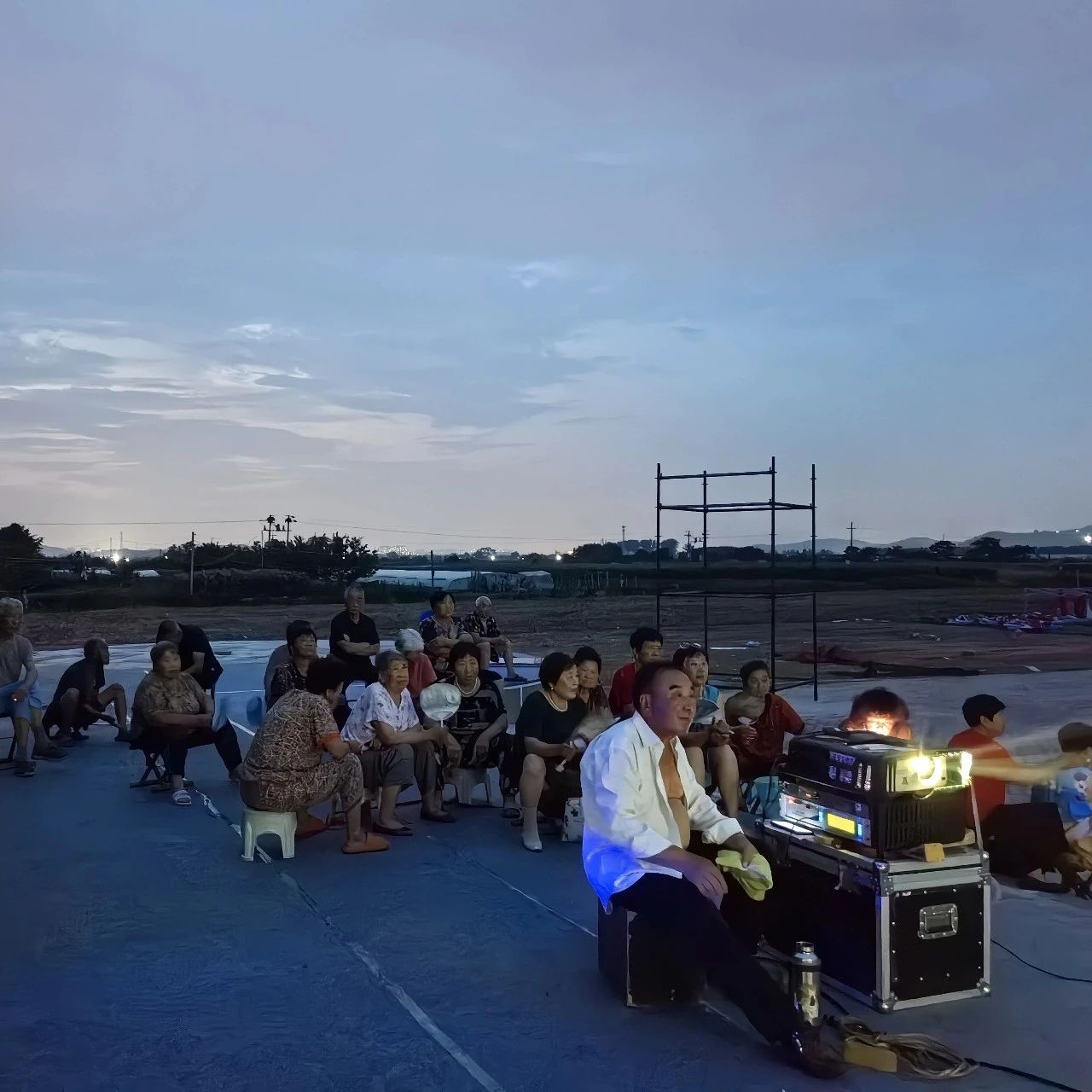 西瓜香里看电影！西马疃村西瓜丰收嘉年华热浪依旧