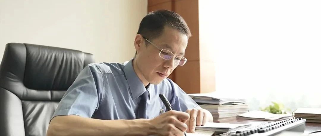【七一特辑•烟检先锋⑯】李华：担当为笔砥砺初心  实干为墨笃耕匠心