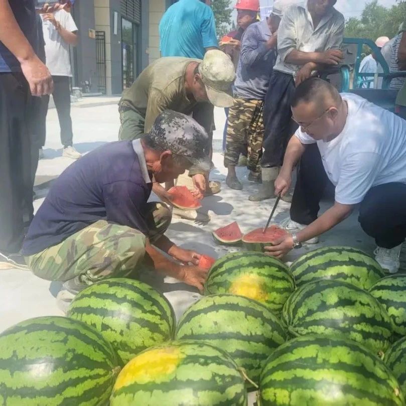 “夏送清凉”活动启动！招远市总工会高温下为劳动者撑起“遮阳伞”