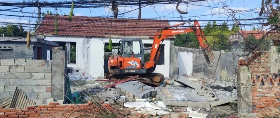 雷霆之势破顽疾 莱山区拆违治理再发力