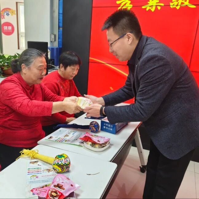 蓬莱区构建“全社会参与”模式，多彩活动点亮“敬老月”