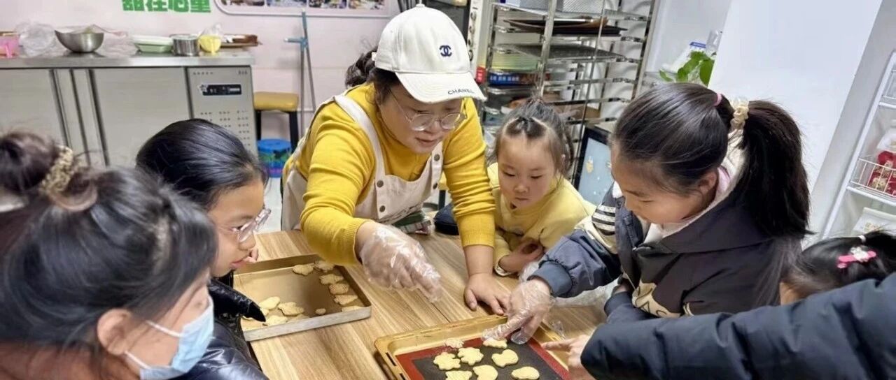 芝罘人家门口的“夜校”，从3岁到82岁都能上