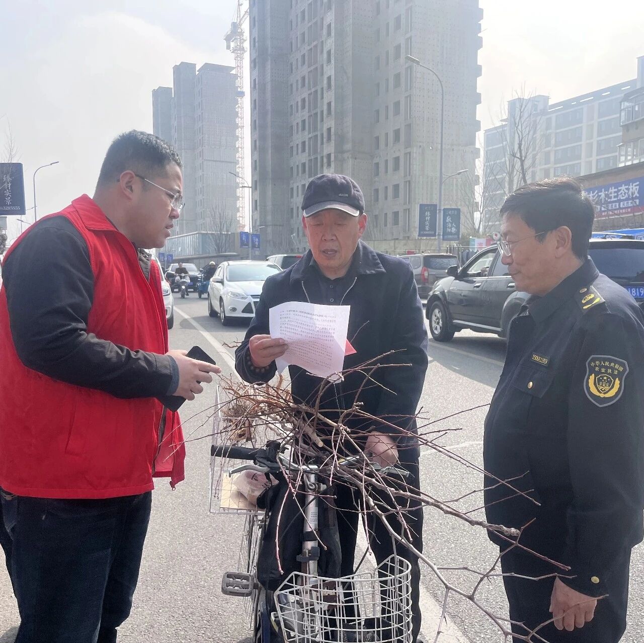 3·15护农不打烊！普法赶大集守好海阳百姓“米袋子”