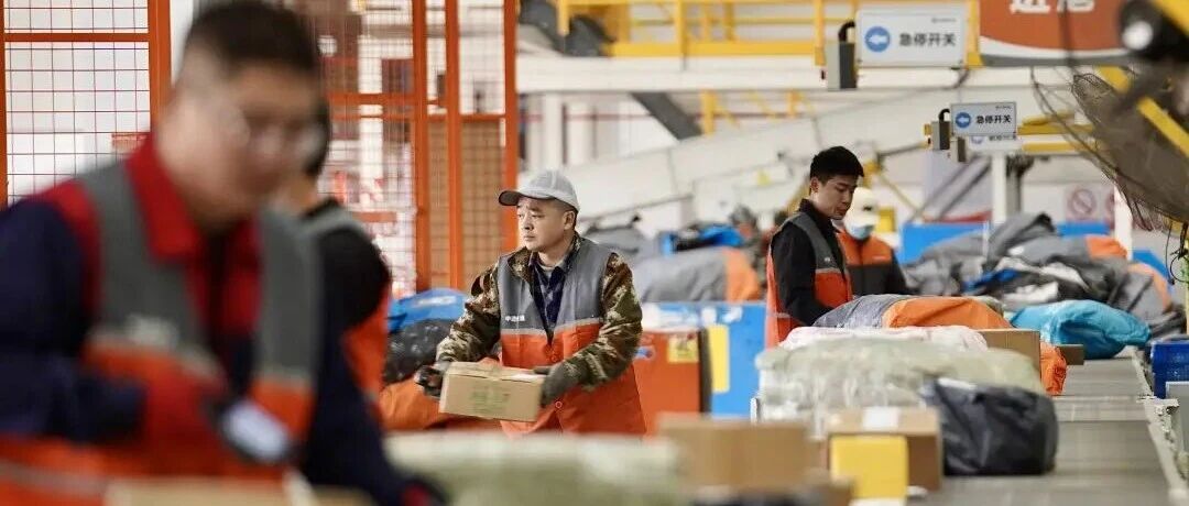日发万箱大樱桃！申通快递烟台转运中心，让烟台春鲜鲜达万家