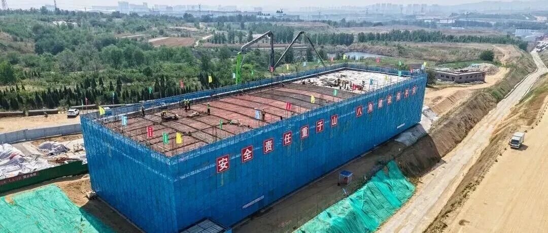 全线首座！龙烟市域铁路新建车站站房封顶