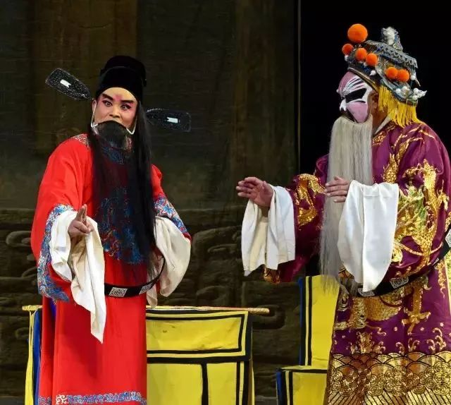 山东戏曲名家张民主演的豫剧《血溅乌纱》