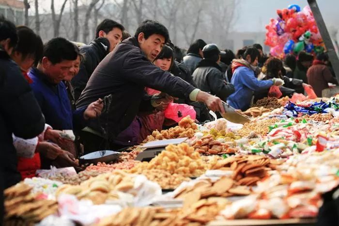 年底了,濟源村裡趕集的人們!一幕幕都是回憶