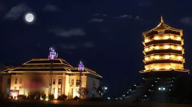 商丘自古為長壽之鄉,中國重要古都 商丘古城的夜景分外美麗 神火大道